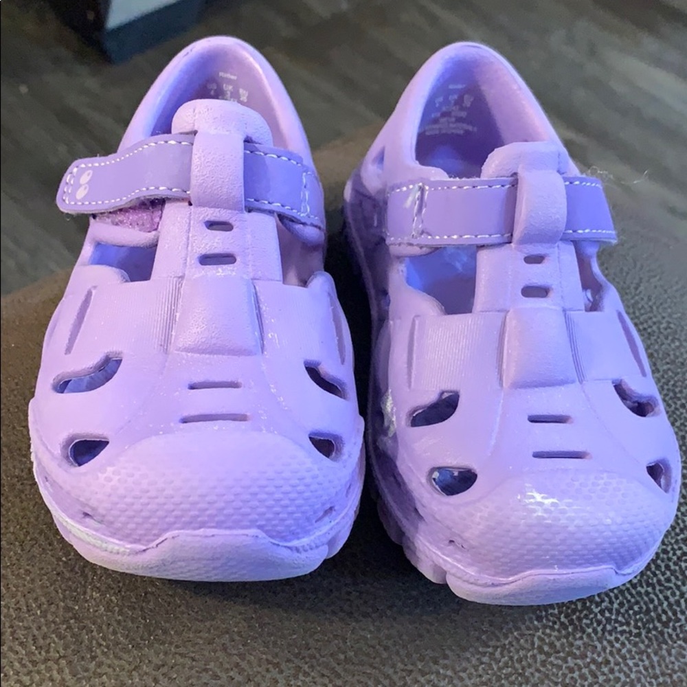 Toddler water shoes